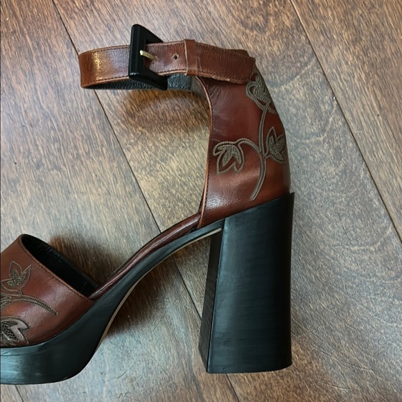 Via Spiga Rare Retro Square Toe Platform Heels, Embroidered Leather, Size 6 - Picture 9 of 15